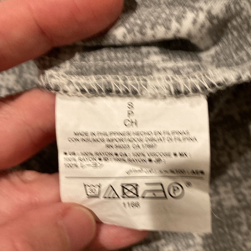 Old Navy rayon dress 🖤🤍 small - Picture 7 of 10